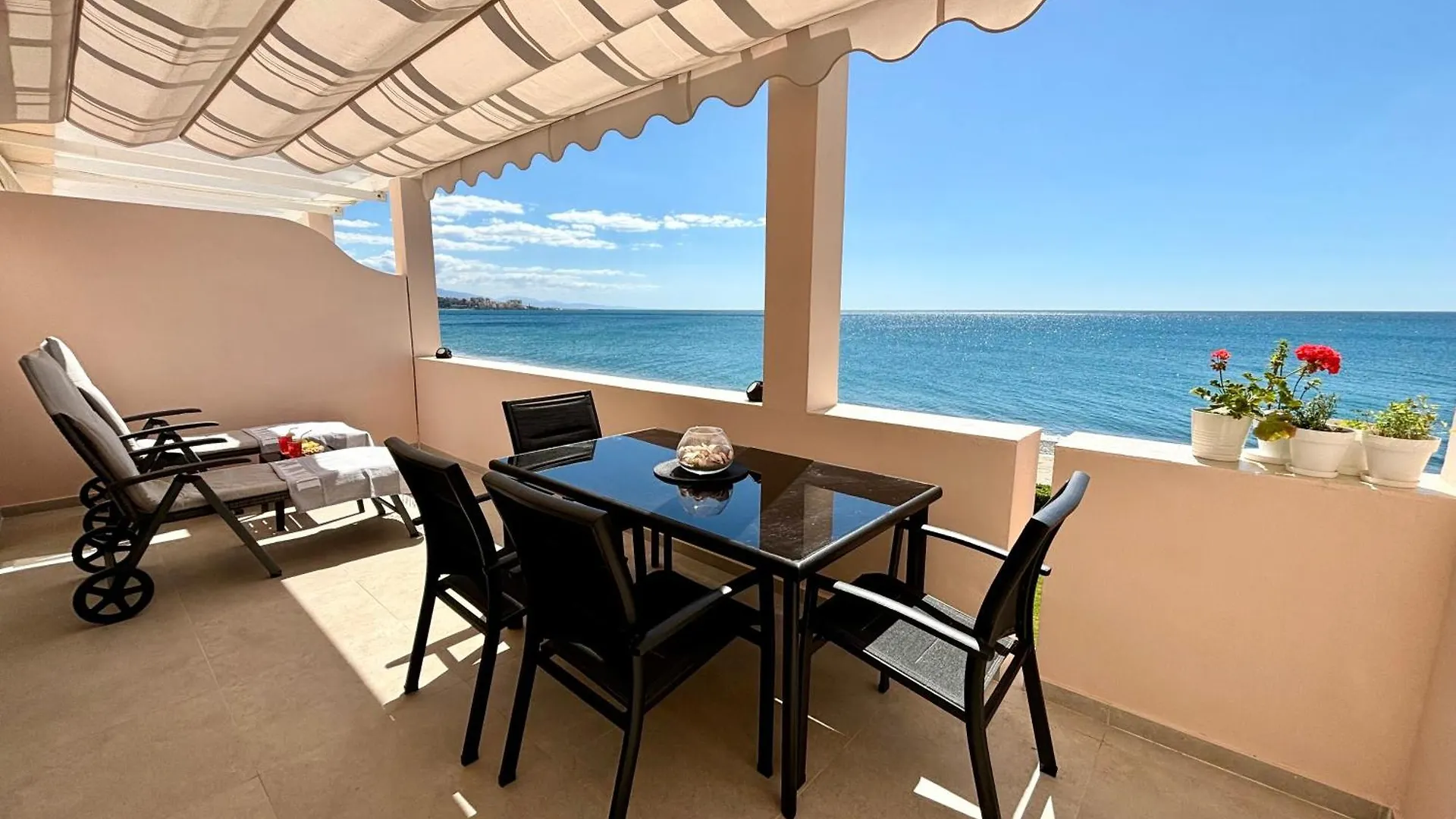 Сasa de vacaciones Diletta Beach Estepona Villa